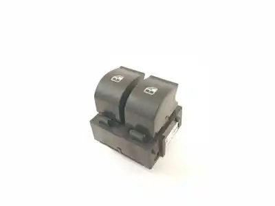 Pièce détachée automobile d'occasion COMMANDE DE LÈVE VITRE AVANT GAUCHE pour FIAT PUNTO (EVO) (199)  Références OEM IAM 0735500050  