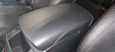 Second-hand car spare part center armrest for nissan qashqai (j11) 360 4x4 oem iam references   