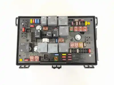 Автозапчасти б/у блок реле/предохранителей за opel astra j lim. selective ссылки oem iam 13318782