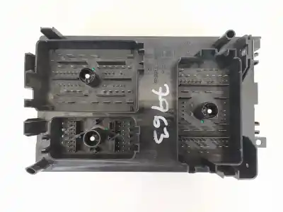 Peça sobressalente para automóvel em segunda mão caixa de fusíveis e relés por opel astra j lim. selective referências oem iam 13318782 c11000139 1110032ab