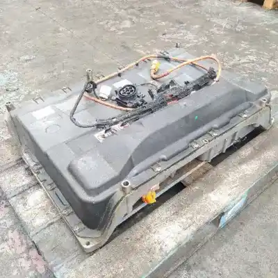 Second-hand car spare part battery for volkswagen golf vii lim. gte oem iam references 5q0915590l  