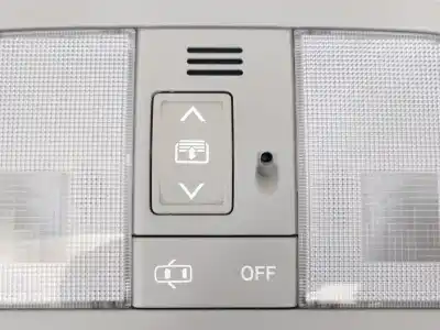 Автозапчастина б/у внутрішне світло для toyota auris (_e18_) 1.8 hybrid (zwe186_) посилання на oem iam 8126002580ak  