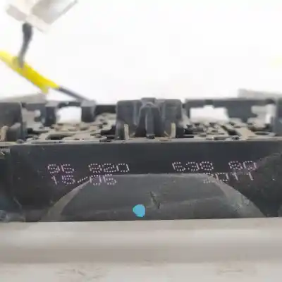 Pezzo di ricambio per auto di seconda mano luce interna per peugeot 3008 (05.2009->) 2.0 active [2.0 ltr. - 110 kw 16v hdi fap cat (rhe / dw10cted4)] riferimenti oem iam 9682063880  9681370177