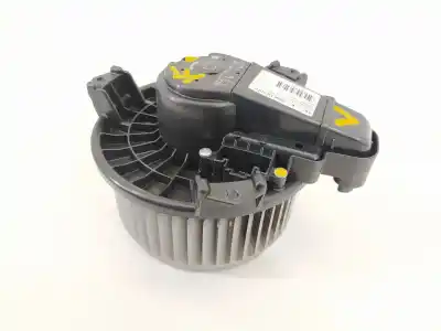 Автозапчастина б/у вентилятор опалення для toyota auris (_e18_) 1.8 hybrid (zwe186_) посилання на oem iam av2727008104  