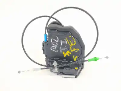 Автозапчастина б/у замок дверей заднього лівого для toyota auris hybrid active посилання на oem iam   