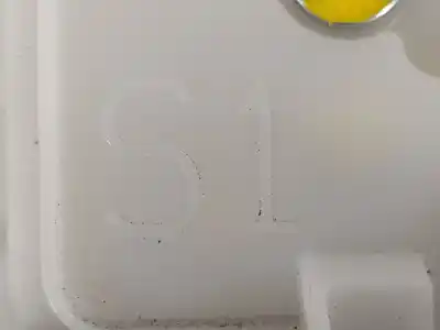 Second-hand car spare part trunk lock for toyota auris (_e18_) 1.8 hybrid (zwe186_) oem iam references   