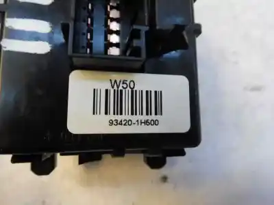 Pezzo di ricambio per auto di seconda mano comando pulito per kia cee´d emotion riferimenti oem iam 934201h500  