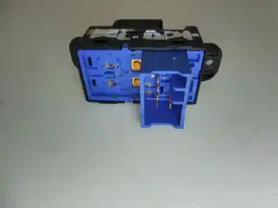 Second-hand car spare part right front power window switch for kia rio drive oem iam references 202007550  