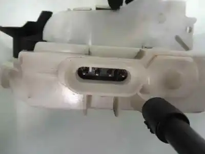 Автозапчастина б/у замок передніх дверей лівий для renault twingo authentique посилання на oem iam 384978  1611091350g1