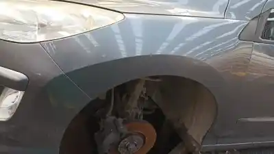 Pezzo di ricambio per auto di seconda mano parafango anteriore sinistro per peugeot 308 sw premium riferimenti oem iam   