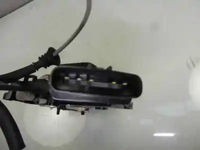 Автозапчастина б/у замок дверей заднього лівого для kia carens (un) active посилання на oem iam 814101d010  