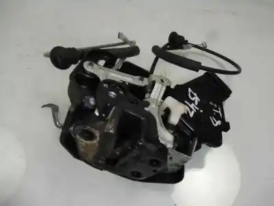 Автозапчастина б/у замок дверей заднього лівого для kia carens (un) active посилання на oem iam 814101d010  