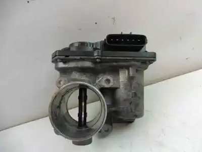 Pièce détachée automobile d'occasion boitier de papillon pour toyota yaris ts références oem iam 261000n030