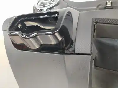 Peça sobressalente para automóvel em segunda mão tablier por mercedes-benz clase a (bm 177) a 180 d (177.003) referências oem iam 1776806302  a1778602601