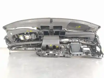 Peça sobressalente para automóvel em segunda mão tablier por mercedes-benz clase a (bm 177) a 180 d (177.003) referências oem iam 1776806302  a1778602601