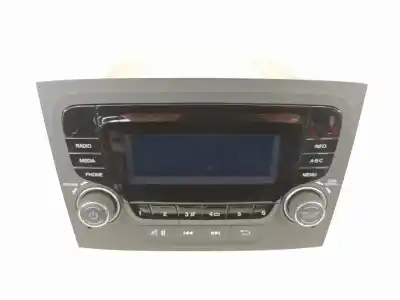 Recambio de automóvil de segunda mano de sistema audio / radio cd para fiat doblo ii cargo (263) 1.6 jtdm 16v cat referencias oem iam 07357115850 a3c00609100010021654 