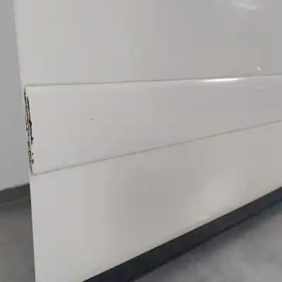 Автозапчасти б/у дверь передняя правая за audi a2 (8z) 1.4 tdi ссылки oem iam   