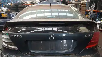 Recambio de automóvil de segunda mano de porton trasero para mercedes clase c (w203) sportcoupe 2.2 cdi cat referencias oem iam 2037500675  