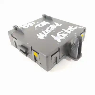 Tweedehands auto-onderdeel elektronische module voor mercedes clase c (w204) coupe c 220 cdi blueefficiency (204.302) oem iam-referenties a2049001106 a2049025402 a2128203726