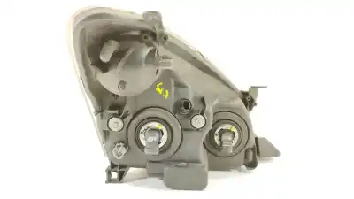 Автозапчастина б/у ліва фара для toyota corolla verso (r1) 2.0 d-4d luna посилання на oem iam 811700f010  