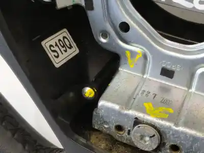 Second-hand car spare part steering wheel for kia cee´d active oem iam references 561101h190eq  s19q