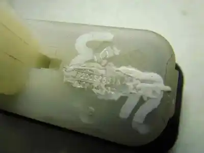 Автозапчасти б/у внешняя ручка ворот за renault clio iv dynamique ссылки oem iam 8200385515  