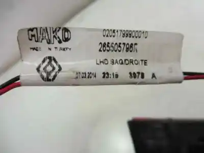 Second-hand car spare part right tailgate door light for renault clio iv dynamique oem iam references 265505796r  