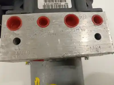 Peça sobressalente para automóvel em segunda mão abs por citroen c4 lim. collection referências oem iam 9677024880  