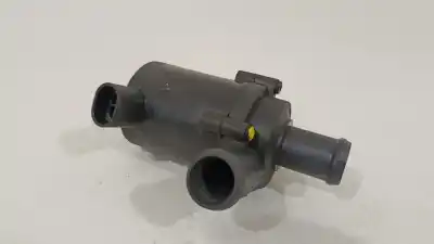 Peça sobressalente para automóvel em segunda mão bomba de água por volvo c30 1.6 d drive kinetic referências oem iam 31332715