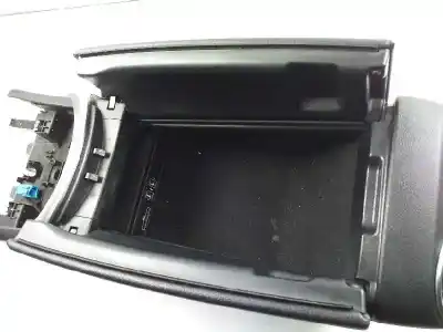 Автозапчасти б/у центральный подлокотник за mercedes-benz clase c (w205) familiar c 220 t cdi bluetec edition 1 (205.204) ссылки oem iam 2056801950  