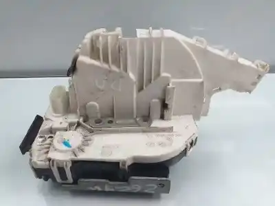 Pezzo di ricambio per auto di seconda mano serratura porta anteriore destra per fiat freemont (345) lounge riferimenti oem iam 04589916ad