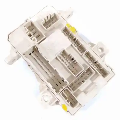 Second-hand car spare part fuse box unit for kia cee´d active oem iam references 919501h510  919502h500