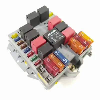 Pezzo di ricambio per auto di seconda mano scatola relè/fusibili per alfa romeo 147 (190) 1.9 jtd distinctive riferimenti oem iam 46558760