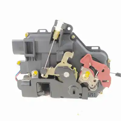 Автозапчасти б/у замок задней правой двери за audi a2 (8z) 1.4 tdi ссылки oem iam 8z0839016d  