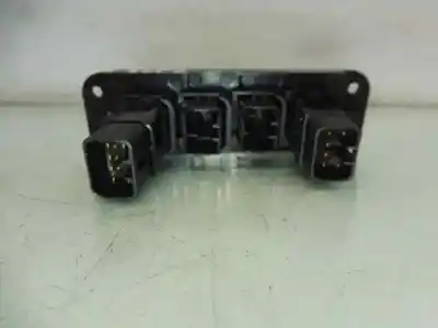 Second-hand car spare part multifunction switch for kia carnival ii 2.9 cdri ex oem iam references 30528m  80527m