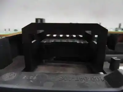 Автозапчасти б/у внутренний свет за volkswagen eos (1f7, 1f8) 2.0 tdi ссылки oem iam 1q0947105d  