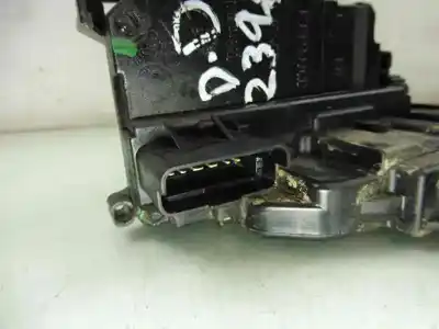 Second-hand car spare part front right door lock for renault kangoo profesional oem iam references 9200497604d  