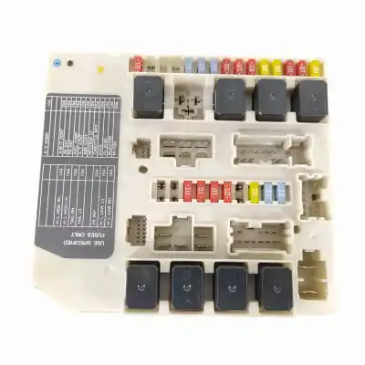 Second-hand car spare part fuse box unit for nissan note (e11e) naru edition oem iam references 284b7ax61a  