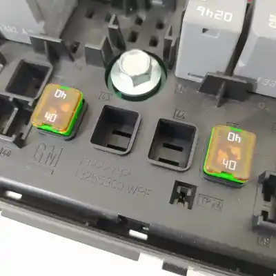 Second-hand car spare part fuse box unit for chevrolet cruze ls oem iam references 96982040 13255300 13222782
