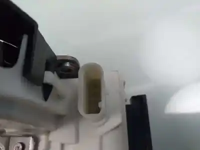 Автозапчастина б/у замок передніх дверей лівий для mercedes-benz clase a (w176) a 200 cdi (176.008) посилання на oem iam a1667200135  a2040085899