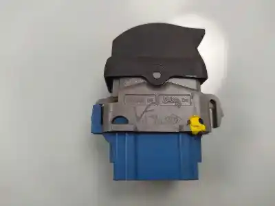 Автозапчасти б/у выключатель переднего правого окна за renault kangoo expression profesional ссылки oem iam 8200476809  