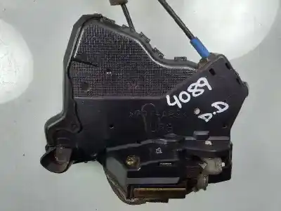 Second-hand car spare part front right door lock for toyota corolla verso (r1) 2.0 d-4d luna oem iam references 