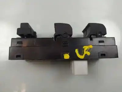 Second-hand car spare part left front power window switch for kia cee´d active oem iam references 935701h120  3694901000