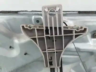 Автозапчасти б/у задний правый стеклорегулятор за skoda superb (3u4) classic ссылки oem iam 3u5839752bk  3u0959812