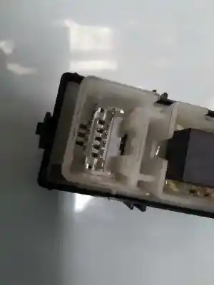 Автозапчасти б/у управление задними правыми стеклами за lexus is200 (ds2/is2) 220d ссылки oem iam 8403053020515287  