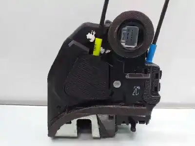 Автозапчастина б/у замок дверей заднього лівого для toyota auris hybrid active посилання на oem iam   