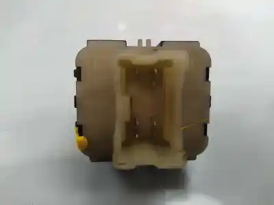 Автозапчасти б/у выключатель левого переднего окна за dacia duster laureate 4x4 ссылки oem iam 254110431r  