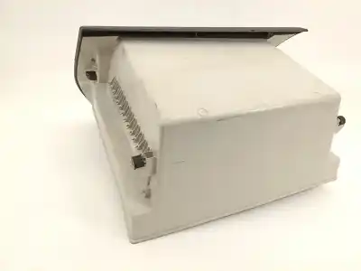 Peça sobressalente para automóvel em segunda mão porta luvas por renault captur adventure referências oem iam 685003033r  