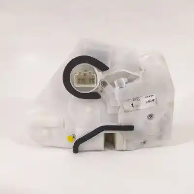 Second-hand car spare part left front door lock for mazda cx-3 center-line oem iam references 8d11d0465