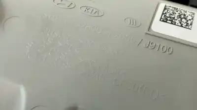 Second-hand car spare part interior light for kia stonic (ybcuv) drive oem iam references 92800f2010  92800f2000